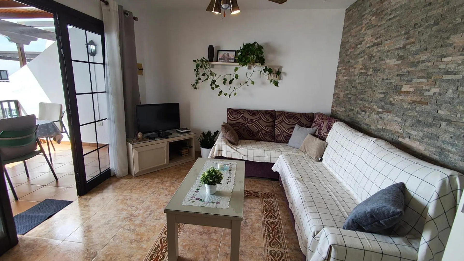 Sea Carnation Well Located, Pool & Terrace Apartment Los Pocillos